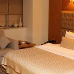 Emir Royal 4*