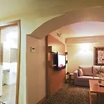 Hotel Emir Royal 4*