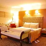 Hotel Emir Royal
