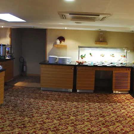 Hotel Emir Royal