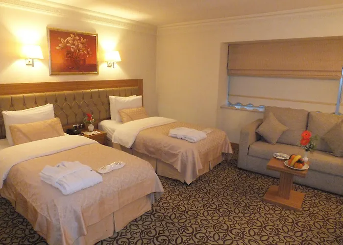 فندق Emir Royal 4*