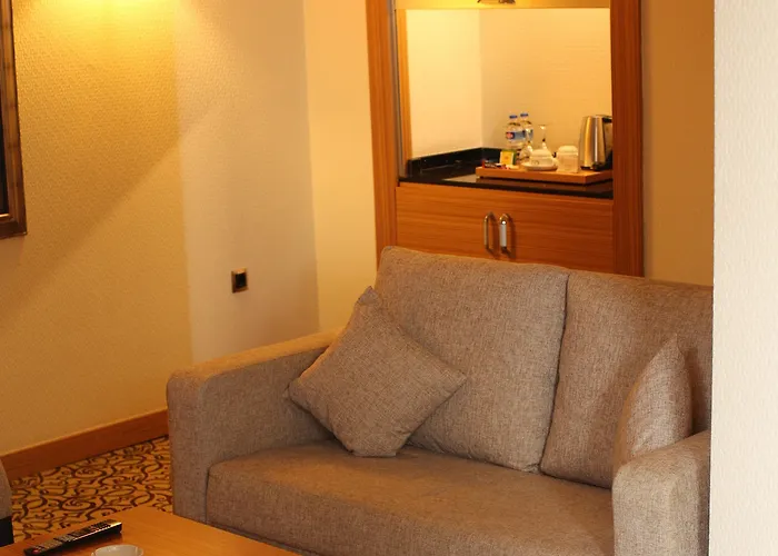 فندق Emir Royal أضنه