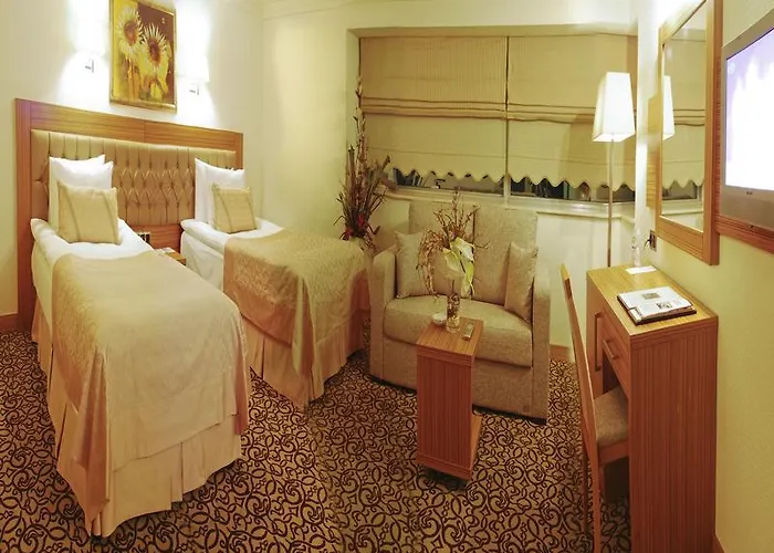 Emir Royal فندق أضنه