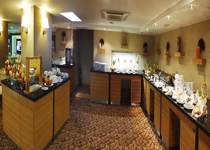 فندق Emir Royal 4*